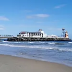 Bournemouth Beach Boutique With Hot Tub - Sleeps Up To 20
