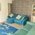 4-Bedroom Home With Off-Road Parking