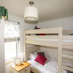 32 Sanctuary Lodge