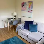 2 Bed City Centre Modern Flat