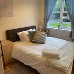 2 Bed City Centre Modern Flat