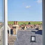 Host & Stay - George House