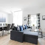 Top Floor, City Centre, Parking