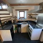 9A Viaduct Cottage - The Cosiest Bolthole In The Sw!