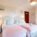 Home Near Port Isaac Sleeps 10