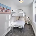 Host & Stay - Diamond One