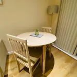 Liverpool City Centre Modern Apartment Fits 6 People