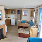 Golden Sands: Arizona Gs 6 Berth, Access To The Beach