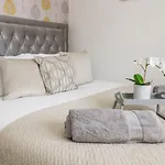 The Whyte Retreat