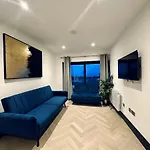 Amazing Sea View I New Morden Three Bedroom Flat I Super Central Location