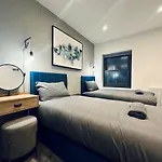 Amazing Sea View I New Morden Three Bedroom Flat I Super Central Location