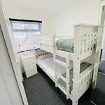 2 Bedroom Chalet Sb172, Sandown Bay, Isle Of Wight, Free Wifi