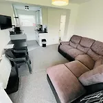 2 Bedroom Chalet Sb172, Sandown Bay, Isle Of Wight, Free Wifi