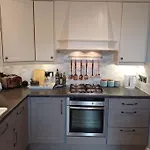 7 Cromwell Gardens - 2 Bed House