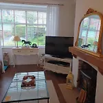 7 Cromwell Gardens - 2 Bed House