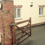 Apple Tree Apartment