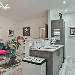 Tudor House Holidays - The Monroe For 2 People