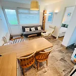 2 Bedroom Chalet Sb109, Sandown Bay, Isle Of Wight