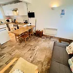 2 Bedroom Chalet Sb109, Sandown Bay, Isle Of Wight