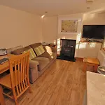 5 Museum Cottages