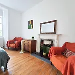 Edinburgh Charming Old Town Apartment