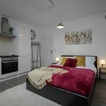 40% Off - Business - Couples - Contractors