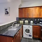 Host & Stay - The Ivanhoe Retreat
