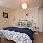 1 Bed In Brixham Bx046