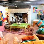 4 Bed In Godshill Ic034