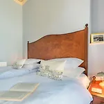 2 Bed In Tenby Fb233