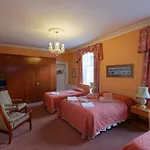 Averon Guest House