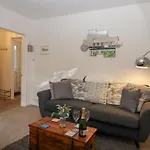 3 Dolphin Court