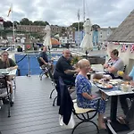 Lantana Guest House