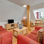 Flat 9 Broadleys