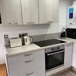 Snowdon Lodge - Glan Gwna Holiday Park Caernarfon - Luxury Family Lodge