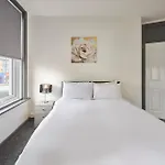 Host & Stay - Clarendon Apartments