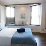 Central Kemptown Brighton Studio Apartment