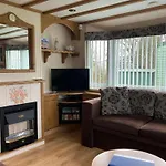 Spacious Caravan With Dg, Ch & Veranda