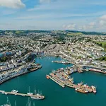 Brixham Breeze