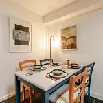 1 St Nicholas Court