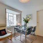 4 Redfern Court