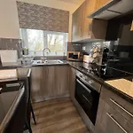 140 Bermuda, Hemsby - Two Storey, Three Bed Chalet, Sleeps 6, Bed Linen And Towels Included, Onsite Entertainment On A Pet Free Site