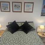Whitby Harbour Side Annex Apartment