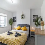 Open Mind Leisure - Luxury 3 Beds & Free Parking