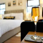 Athelas, Self Catering Studio