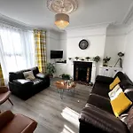 4 Bed In Brixham 90449