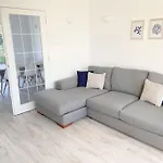 2 Headland Place Aberporth