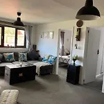Horseshoe Cottage