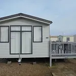 Kings: Malton:- 6 Berth, Central Heated, Enclosed Veranda