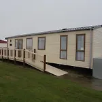 The Grange Ingoldmells: Elan 6 Berth, Central Heated, Wrap Around Decking
